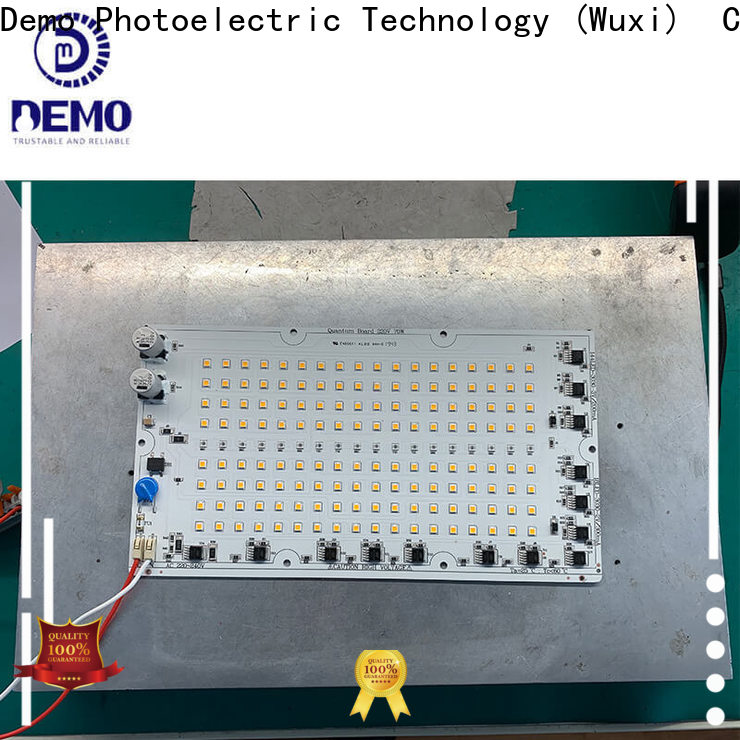 Demo led quantum board from manufacturer for bulb